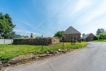 Prodej stavebního pozemku o velikosti 1722 m2 - 12