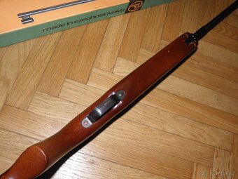 Vzduchovka Slavia 630 s původní krabicí, rok výr. 1986 - 12