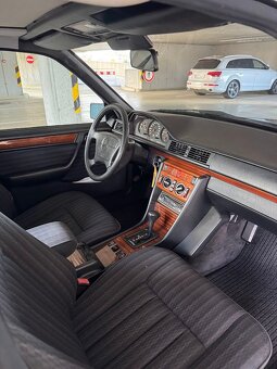 Mercedes Benz W124 E280 - 120tis. km - 12