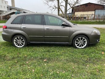 Fiat Croma 1.9 JTD 88 kw r.v.2011 - 12