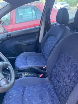 Prodám nebo vyměním Peugeot 206 1.4 hdi 50kw Rok 2004. - 12