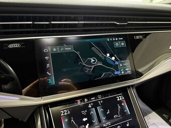 Audi Q7 3,0 55 TFSI 250 kW S-LINE 1.MAJITEL ČR DPH 38 TKM - 12
