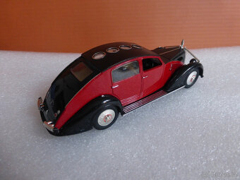 modely aut 1:43 3. - 12