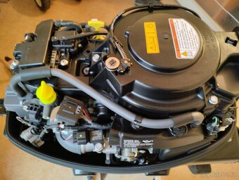 Lodní motor Suzuki 15Ps 4Takt - 1A top stav - 12