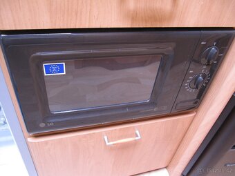 Prodám karavan Hobby 540 UK,r.v.2001 + mover + markýza. - 12