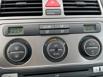 VW Touran 1,9 TDi Serviska, ALU, Tempomat - 12
