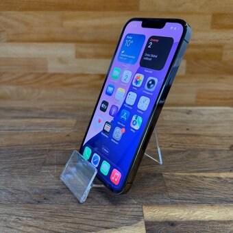 iPhone 13 Pro 256GB, graphite (12 měsíců záruka) - 12