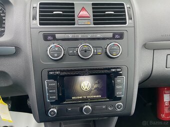 VW Touran 1.6 TDi Navigace,Climatronic - 12