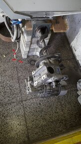 Podávací šnek - 12