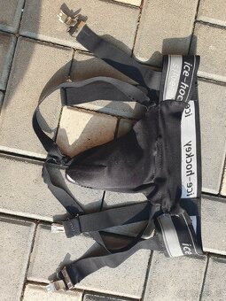 Brusle a hokejová výstroj - 12