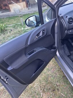 Opel Meriva 1.4i - 12