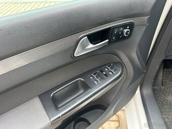 Touran 2.0tdi, 125kw, Naj.268tkm, rok 2011 - 12