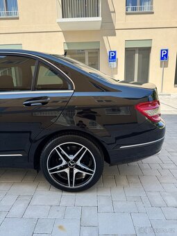Mercedes C220 Avatngarde - 12