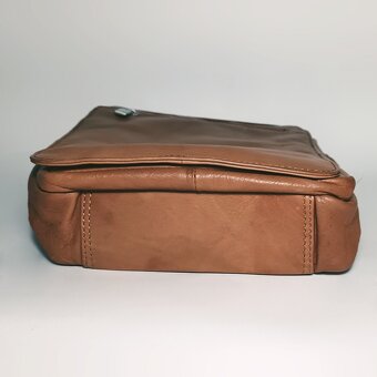 Stylová dámská crossbody kabelka - světle hnědá - 12