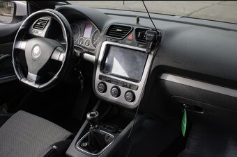 Volkswagen Scirocco 1.4 TSI 118 kW VW - 12