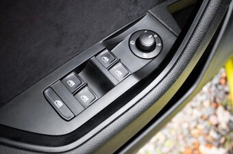 Škoda superb 3 sportline dragonskin - 12