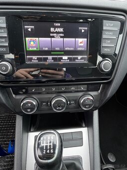 Škoda Octavia 3 combi - 12