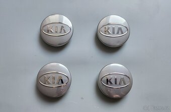Středové krytky do kol KIA - 12