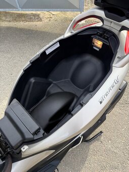 Piaggio Beverly 400 HPE + záruka, DPH - 12