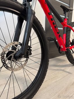 Prodám horské kolo Trek Roscoe 6 M/L - 12
