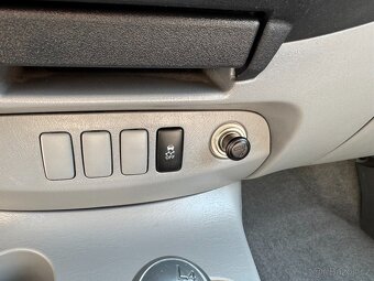 Toyota Hi-Lux, 3,0 D-4D, 126kW, automat, 4X4 - 12