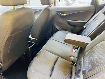 HYUNDAI iX20 1.4 i BENZÍN NAJETO JEN 78 TIS KM ALU KOLA TAŽN - 12