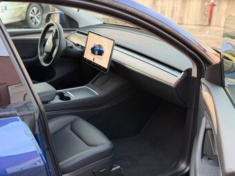 Tesla Model Y Long Range AWD – 2023 – Deep Blue Metallic – 1 - 12