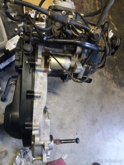 Motor na čínské skútry 125 cm Kentoya C5, Lintex apod. - 12