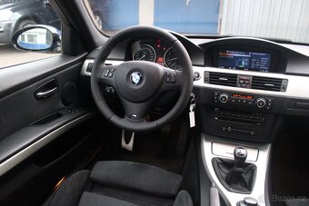 BMW E90 325i M-Paket Manuál Adaptivní tempomat - 12