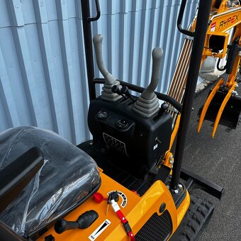 Minibagr RYPEX RP8M2 TOP stroj - 12