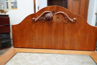 Vysoký noční stolek ve stylu art deco k renovaci - 12