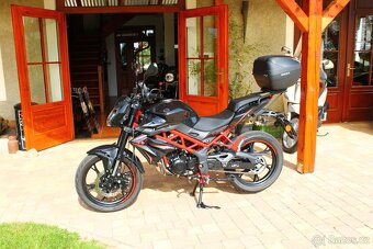 Benelli BN125 - 12