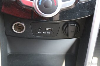 Hyundai i30 1,6GDI 99KW, ČR, ROZVODY, SERVISKA, r.v. 2016 - 12