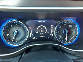 Chrysler Pacifica 3,6L,r.v.2021, kůže,7mít,TopStav,19.000km - 12