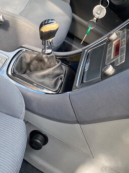 Ford Mondeo BA7 - 12