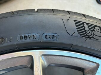 R20 Mercedes AMG GT 4door Mercedes 20 - 12