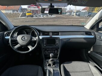 ŠKODA SUPERB 2,0 TDI - 125kW - AMBITION - SERVIS - 12