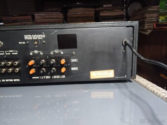Technics SU-7700 Stereofonní integrovaný zesilovač (1976 rok - 12