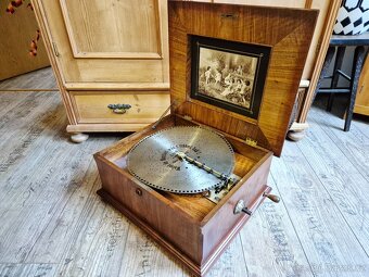 Velký starožitný Polyphon Musikwerke, rok 1898 - 12