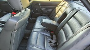 Mercedes-Benz 190E 2.6, manuál, původní SPZ - 12