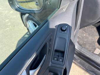 VW GOLF VI 1.6TDI BLUEMOTION  EURO 5 - 12