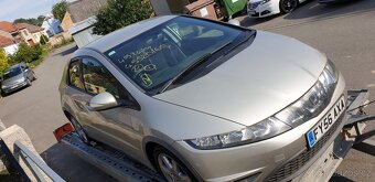 Honda Civic 8g (i pof.) na náhradní díly rv. 2007 ufo - 12
