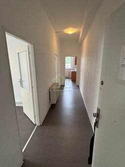 Rokycany-pronájem  3 kanceláří. - 12