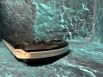 PSP 3000 piano black - 12