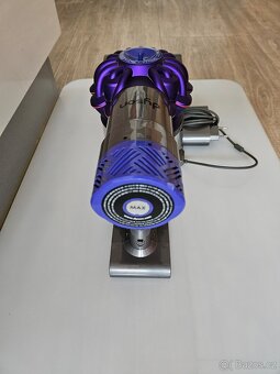 Prodám ruční AKU vysavač Dison - 12