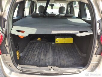 Dacia Lodgy 1.5 dCi Laureate - 12