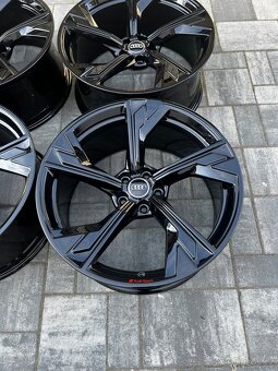 Audi rs4 r20 kovane - 12