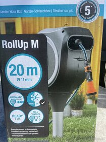 Zapichovací RollUp M Gardena s hadicí 20m - 12