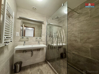Pronájem bytu 4+kk, 112 m², Praha, ul. Pod dvorem - 12