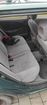 Toyota Avensis Kombi 1, 6 benzín - 12